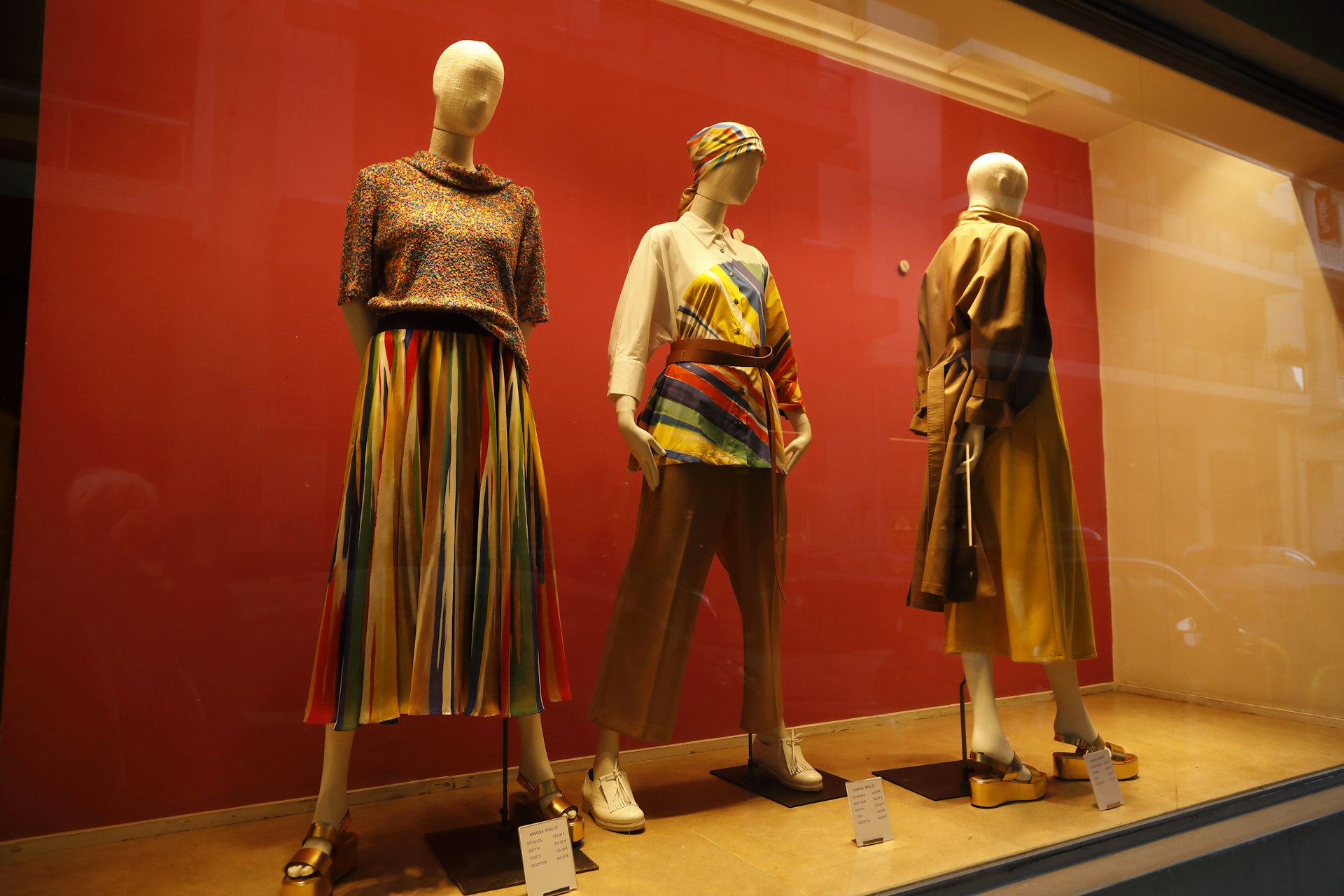 Cultural Heritage in Fashion: Connecting Tradition, Identity, and Modern Design